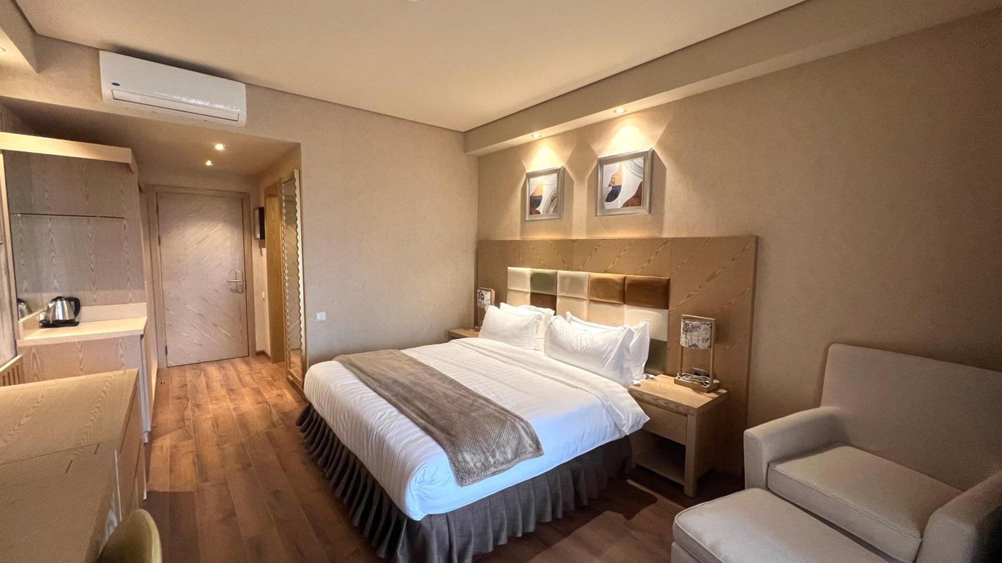 Luxury Oasis Apartment Chakvi Habitación foto